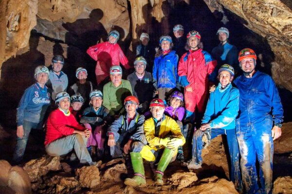 El Grupo Excursionista en su actividad en el Bierzo